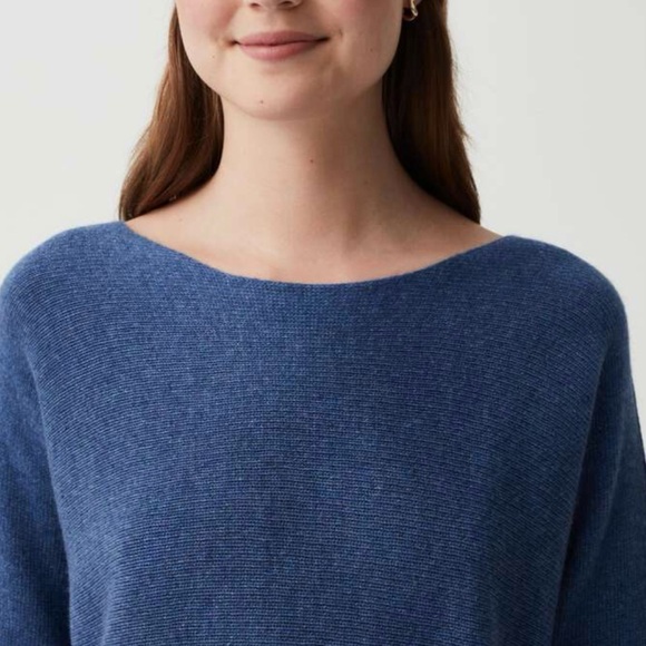 Navy Blue Dolman Sleeve Bateau Neck Sweater Raw Edge Hem Size Large - Picture 2 of 6